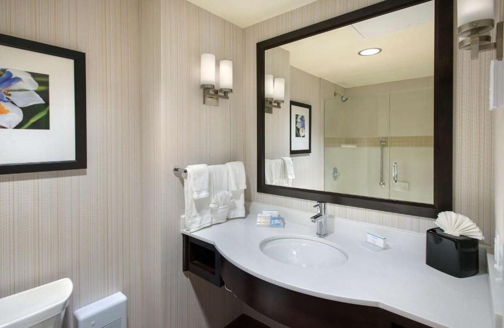 Hilton Garden Inn Chicago Downtown Riverwalk